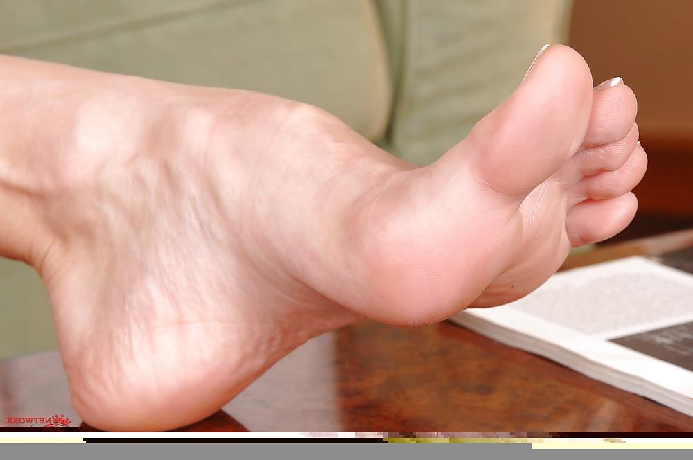 25P Best Foot Fetish Gallery 4
