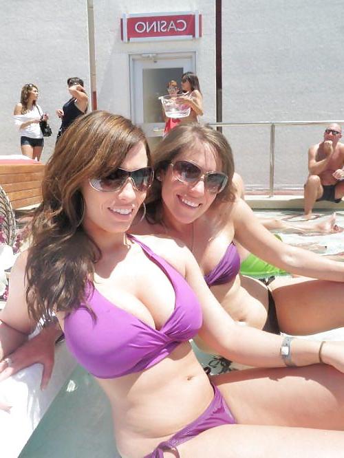 14P Hot Amateur Babes