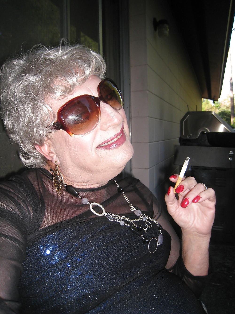 15P I DO have a smoking fetish!
