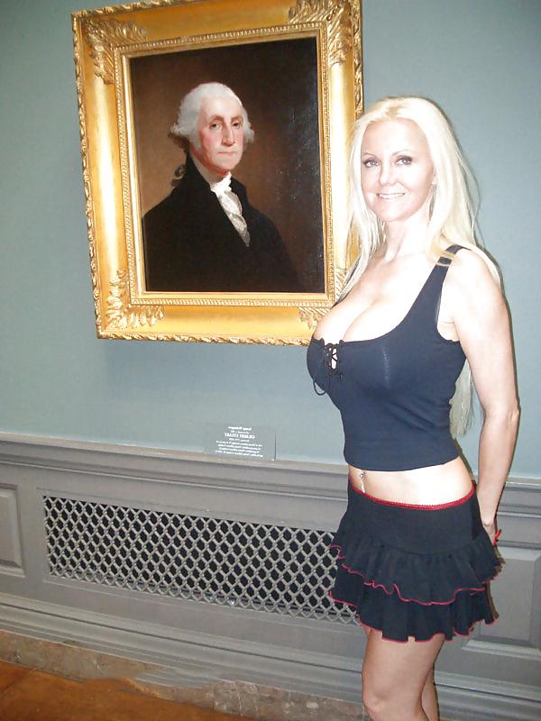 25P Lori: Flashing Fake Tit MILF