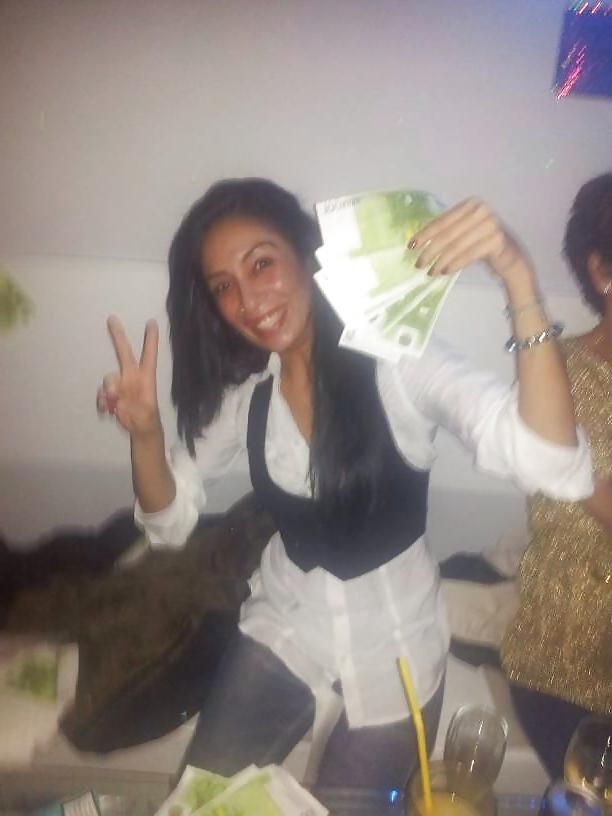 25P Arab persian slut Ronak degrade and comment 