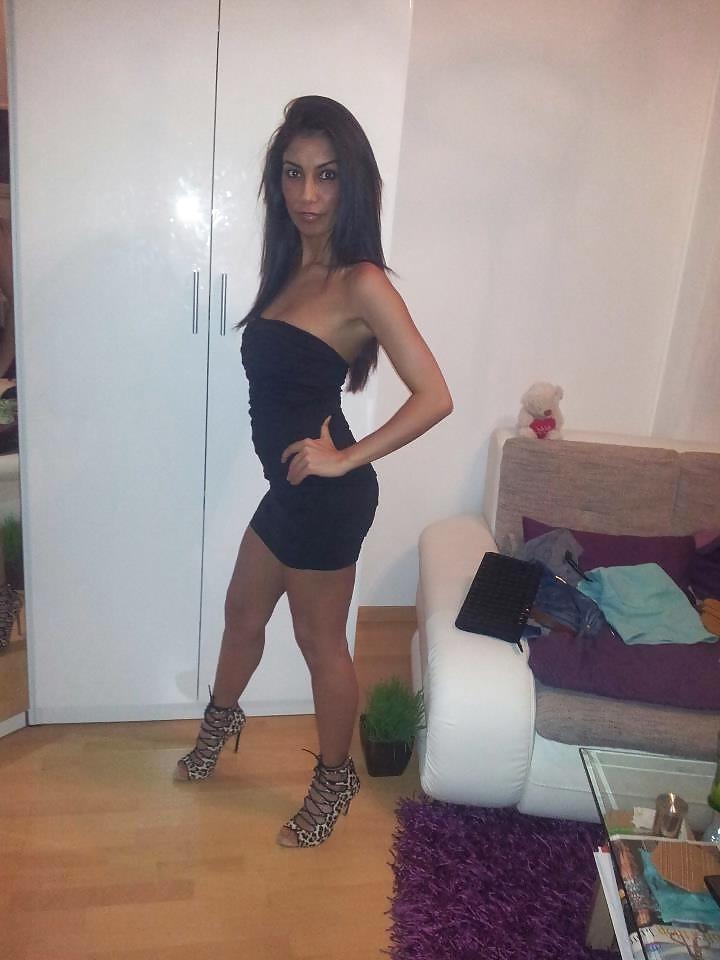25P Arab persian slut Ronak degrade and comment 