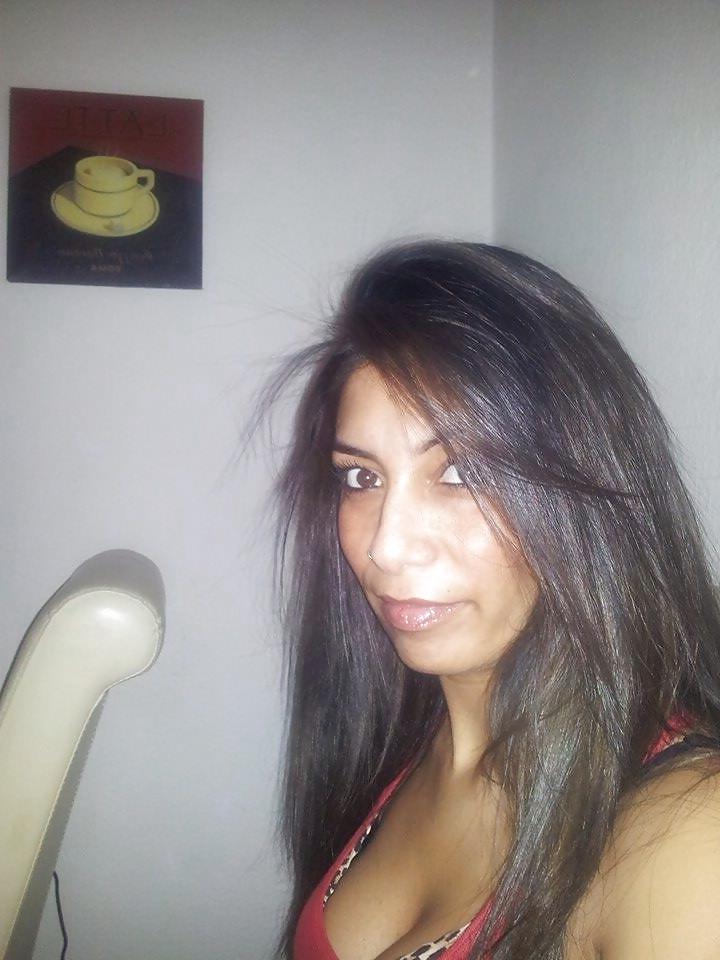 25P Arab persian slut Ronak degrade and comment 