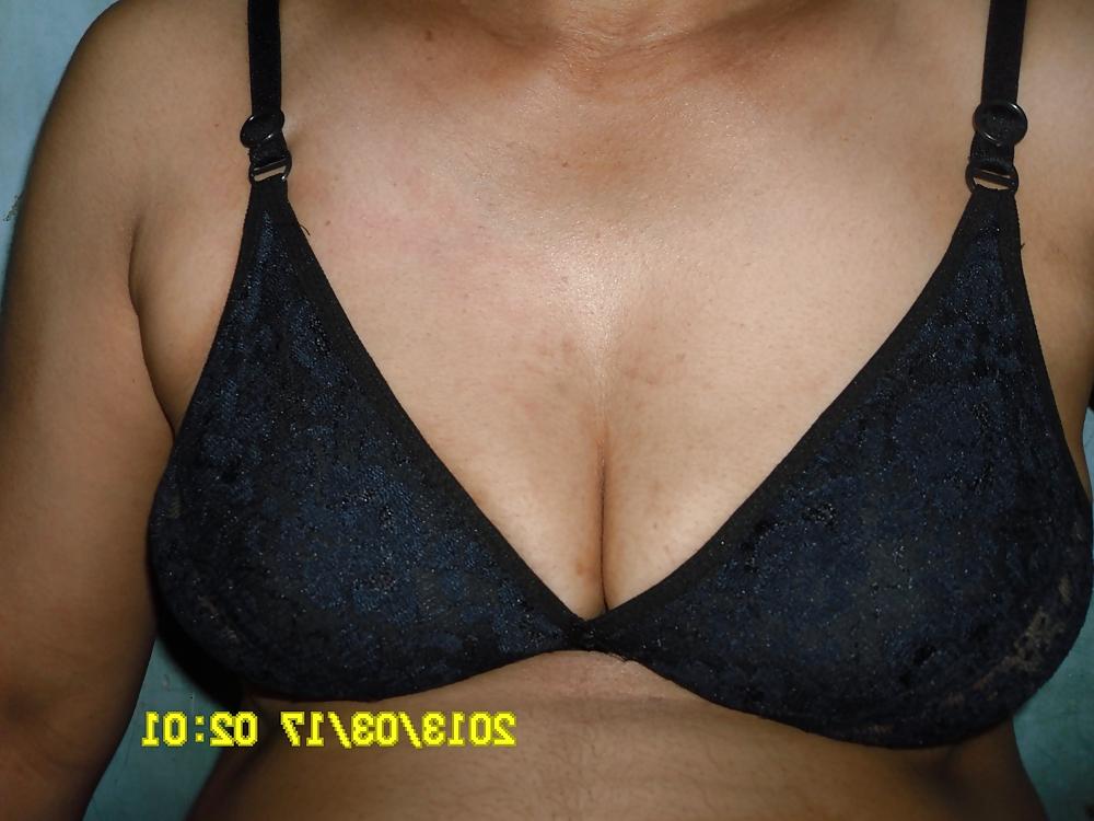25P Indian wife boobs sucked