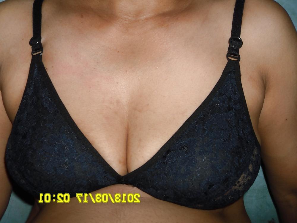 25P Indian wife boobs sucked