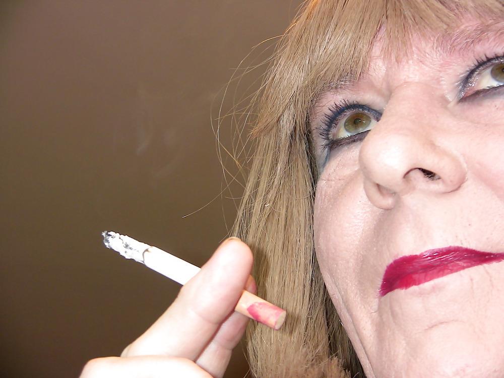 6P Fetisch rauchende Samantha