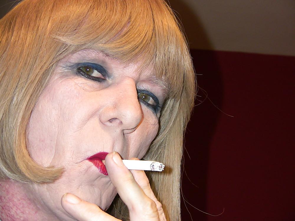 6P Fetisch rauchende Samantha
