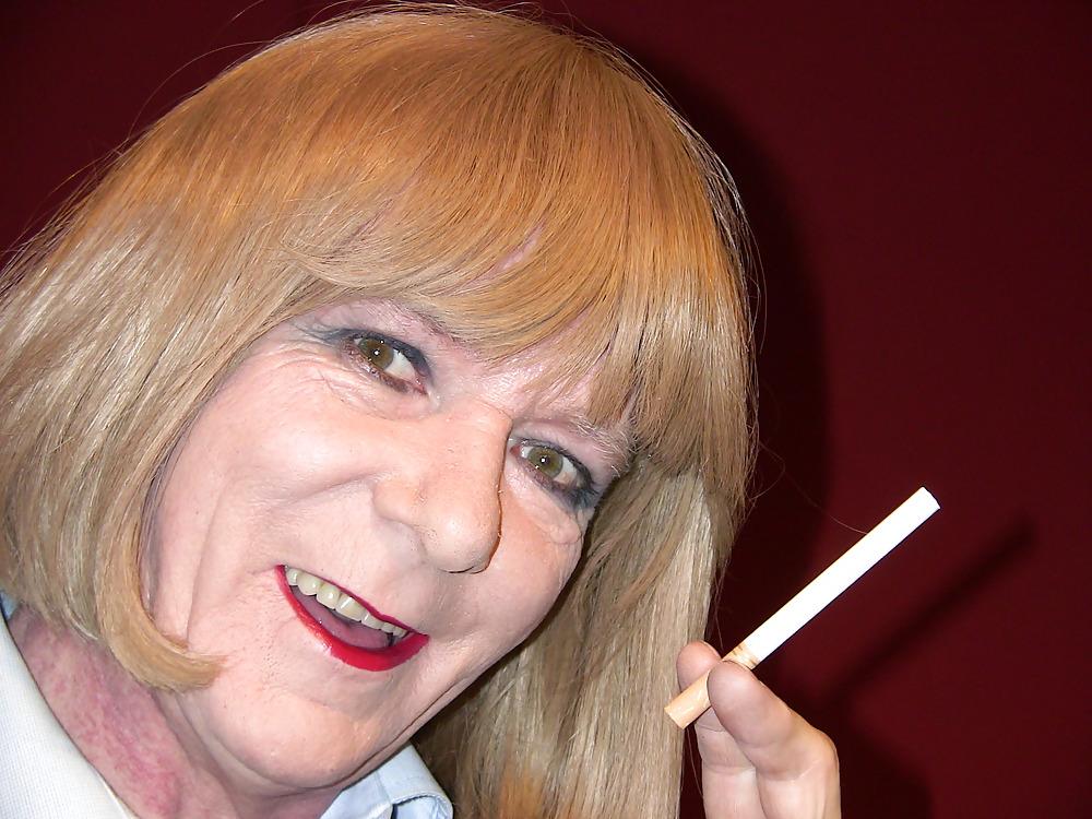 6P Fetisch rauchende Samantha
