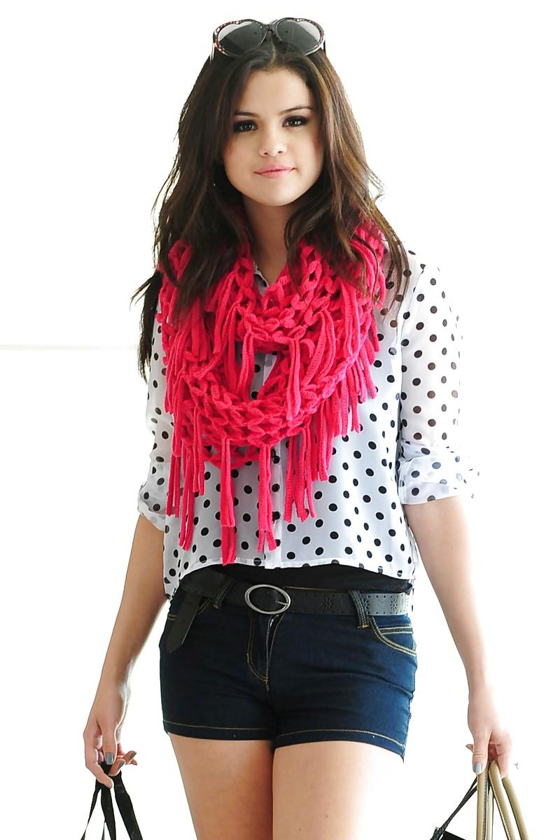 10P Selena Gomez - dream out loud photoshoot