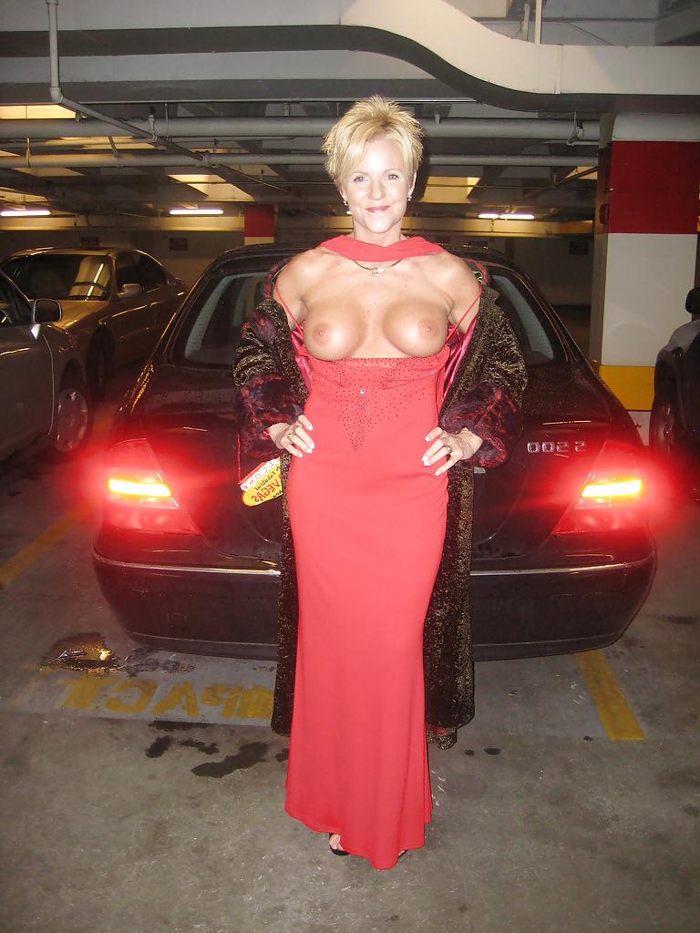 25P Moms and MILFS #12