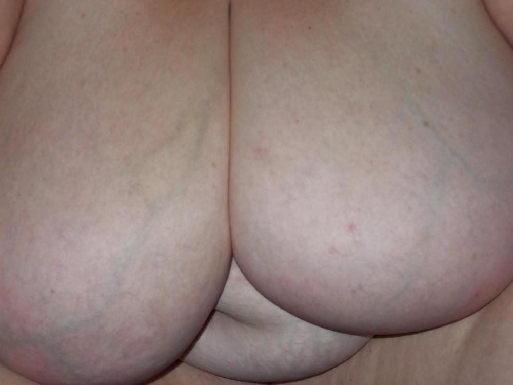 25P Amateur GILF with 50K ENORMOUS BOOBS