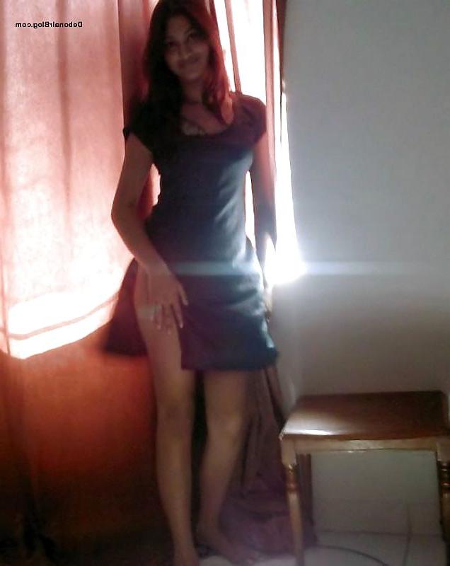 20P Young Indian Married Women