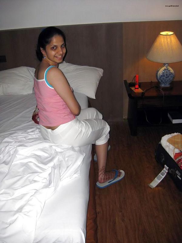 20P Young Indian Married Women