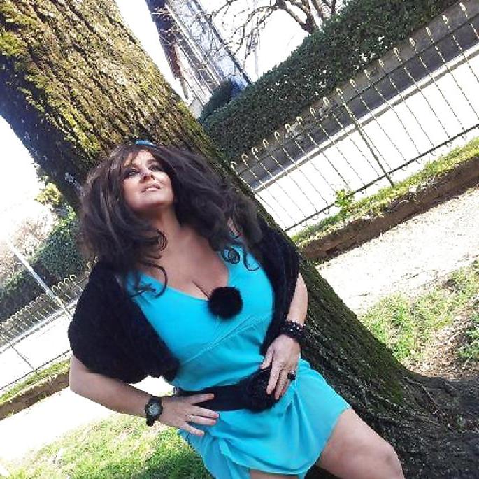 15P Italian milf: isabella