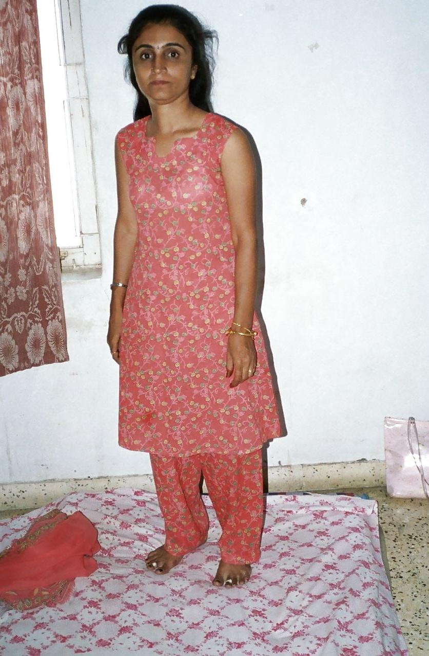 8P Indian aunty 102