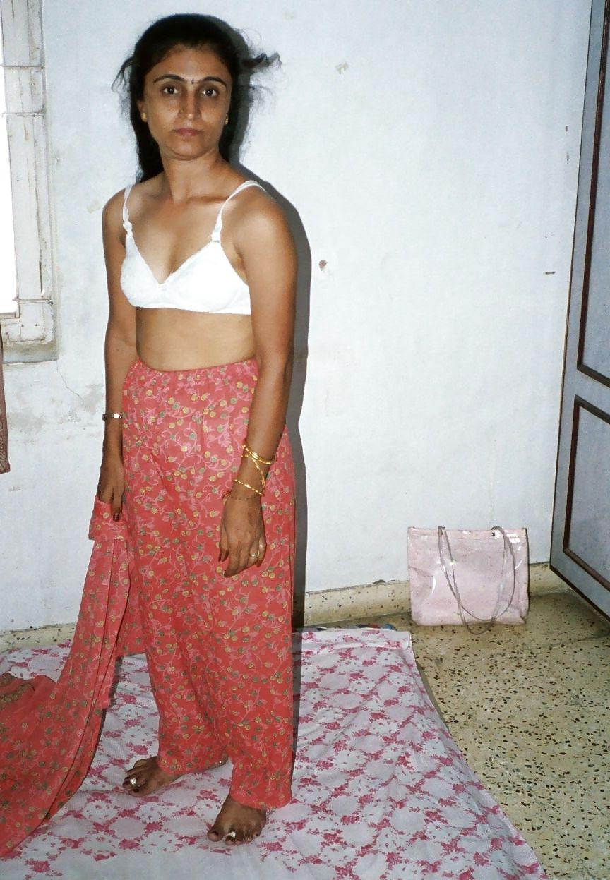 8P Indian aunty 102