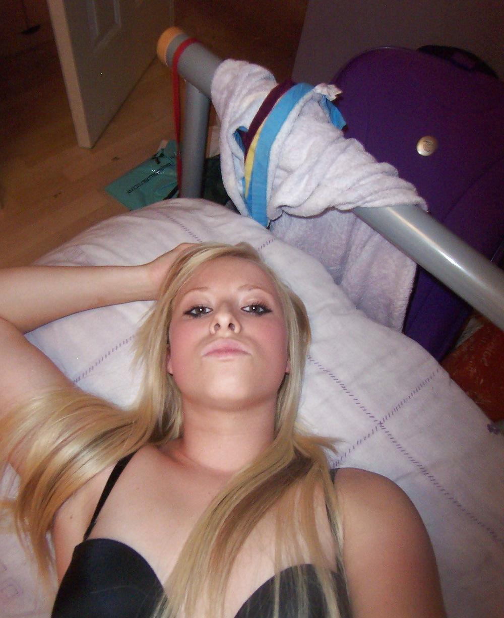 25P Stolen Pics - Blonde Girl with small Tits