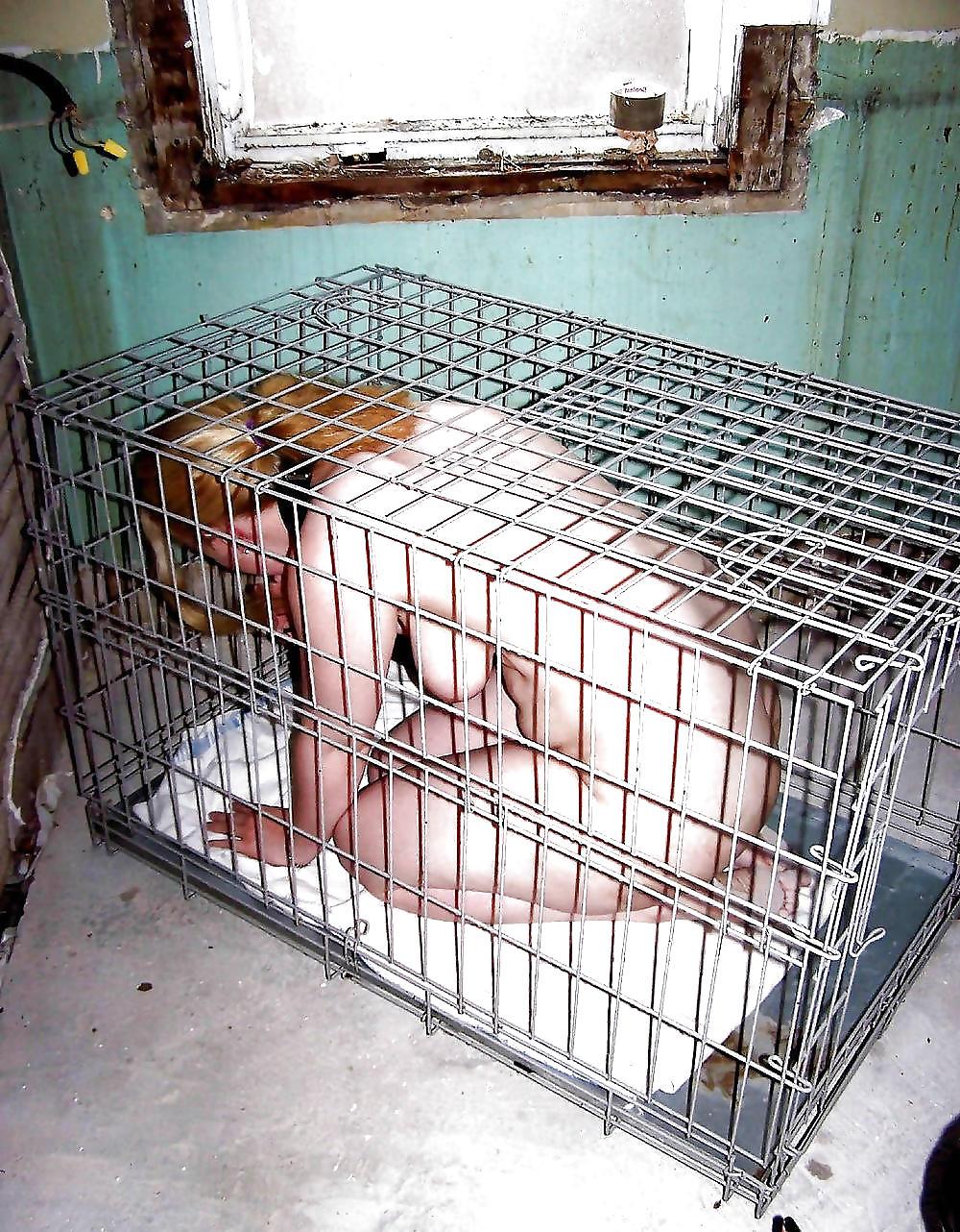 18P Bondage and Slaves -352-