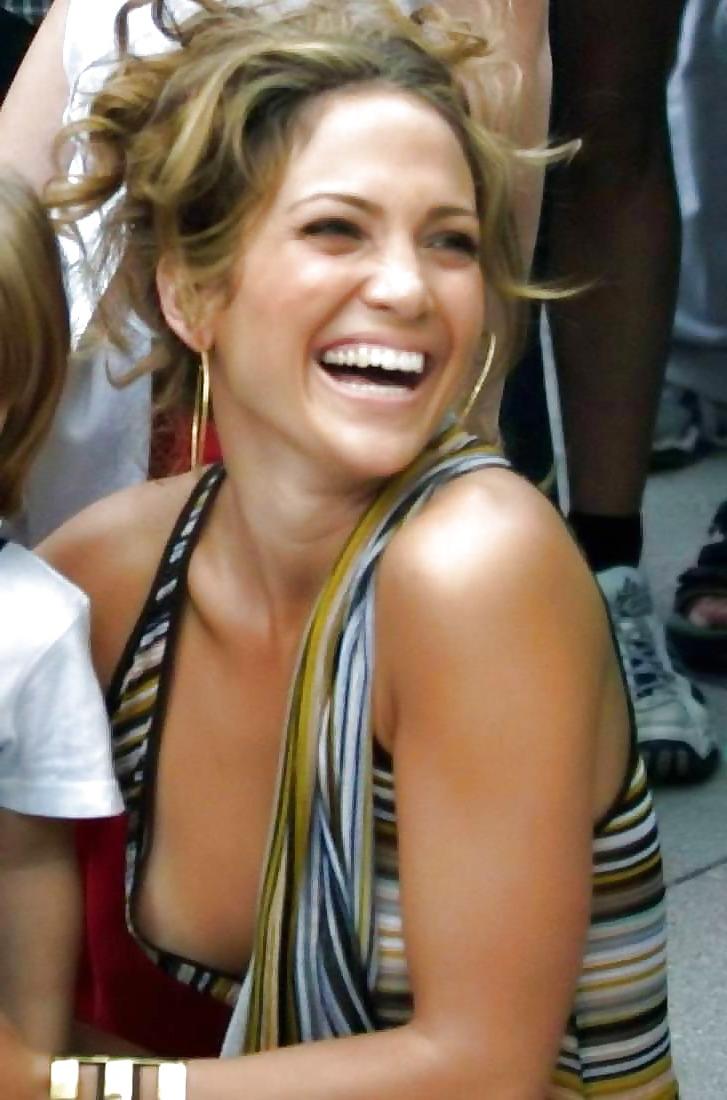 25P Beautiful Celebs Caught 2 by Voyeur TROC