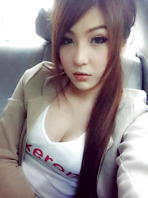 18P Hot Asian Babes 5
