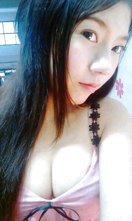 18P Hot Asian Babes 5