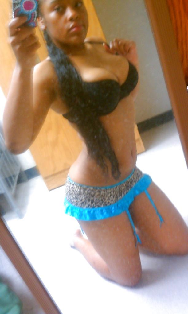 25P Ex Ebony Devant Sont Beau Miroir