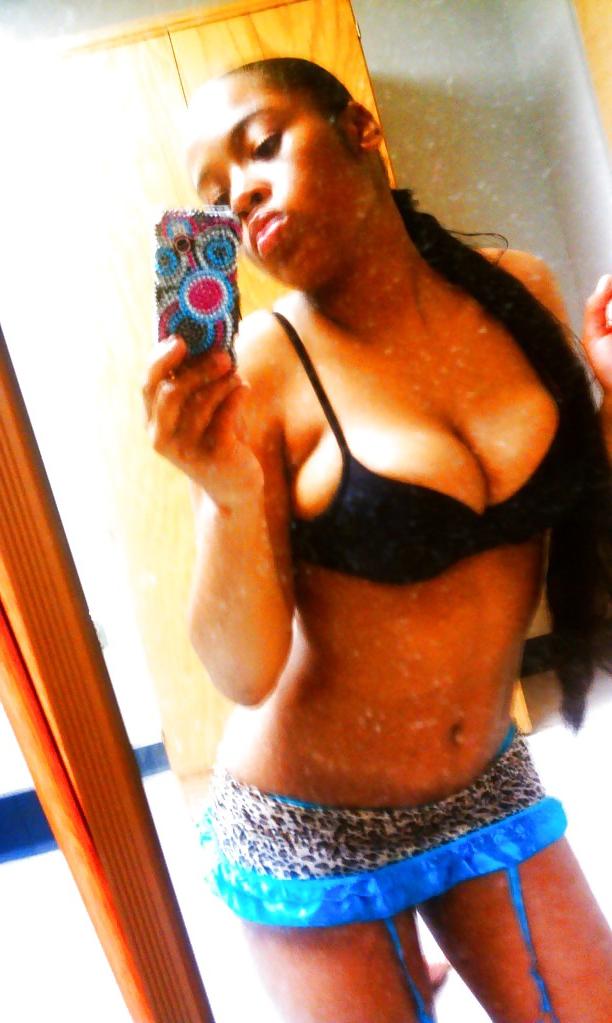 25P Ex Ebony Devant Sont Beau Miroir
