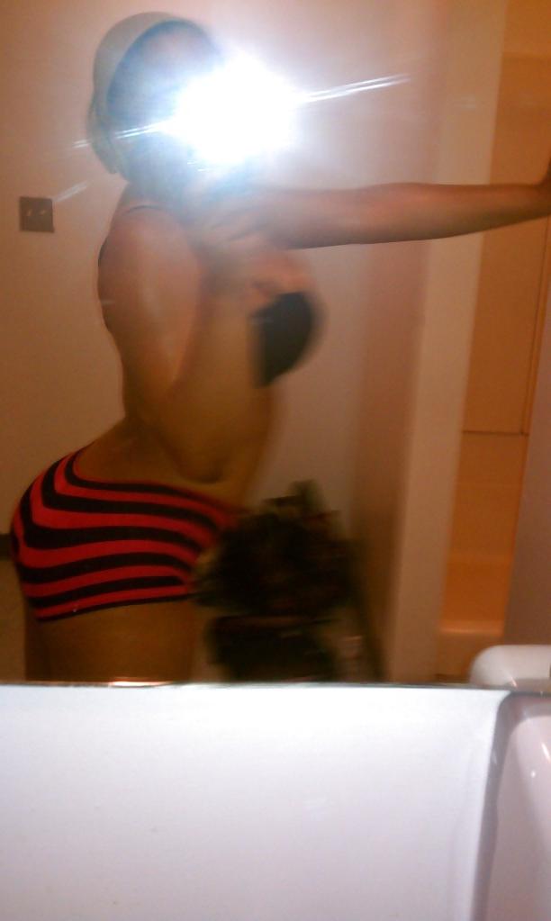 25P Ex Ebony Devant Sont Beau Miroir