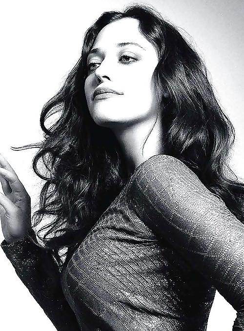 25P Kat Dennings - Actress With Big Boobs