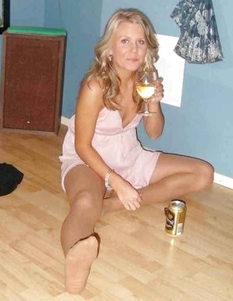 25P High Class MILF MIX #1 (NoN-Porn) by DarKKo