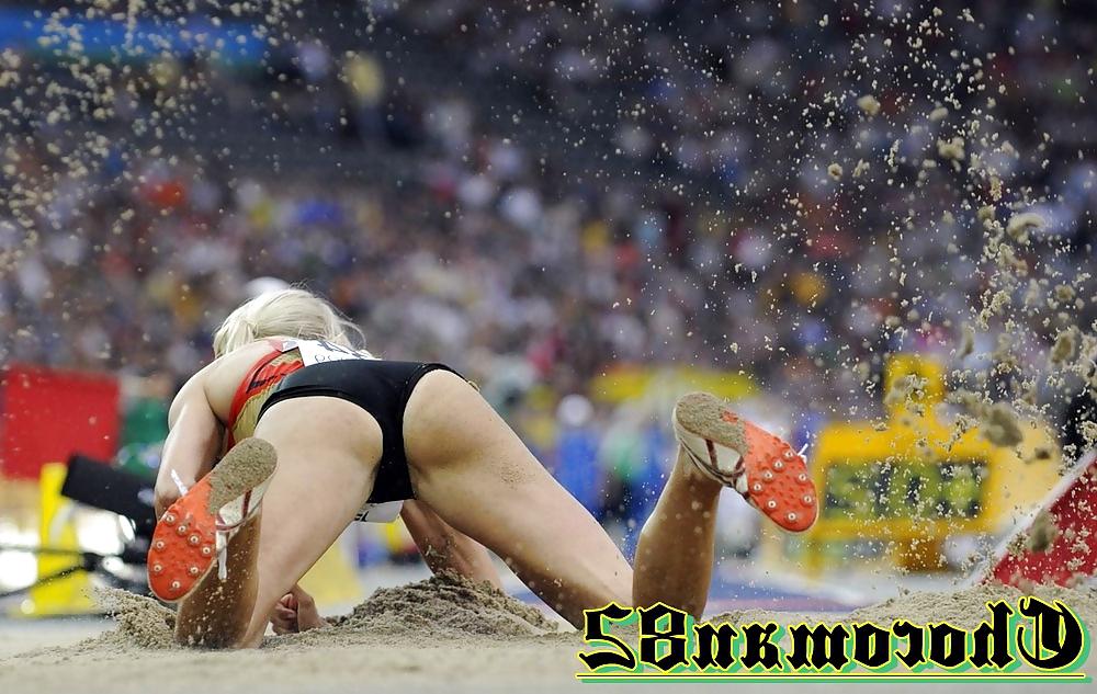 24P Sexy sport ass