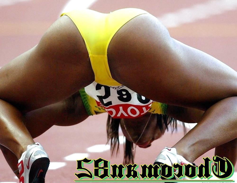 24P Sexy sport ass