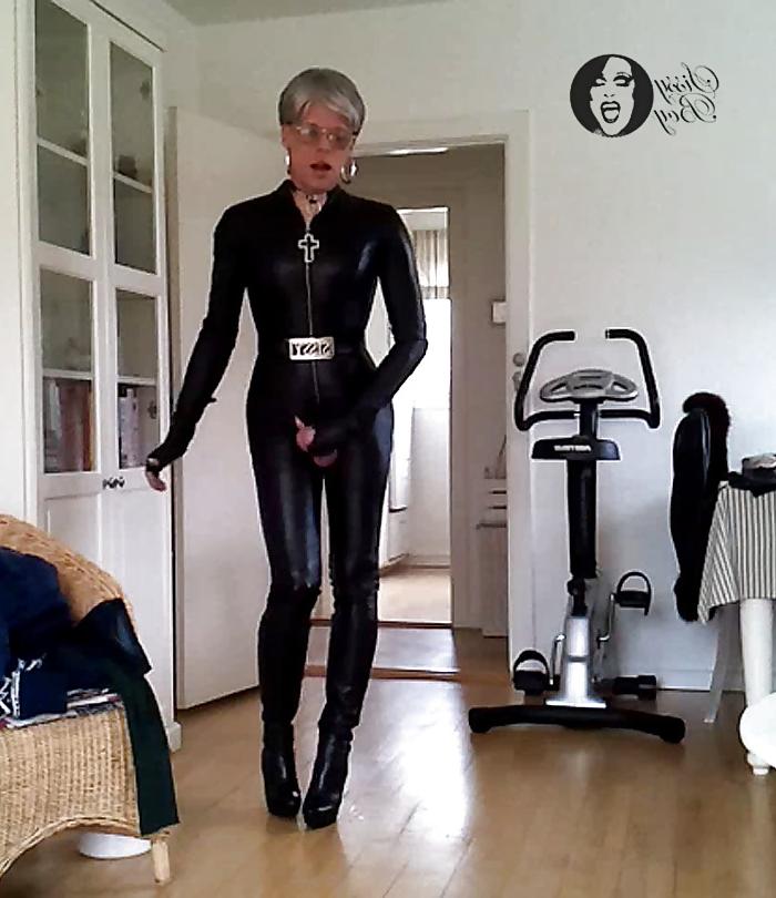 18P Sissy sexy leather catsuit