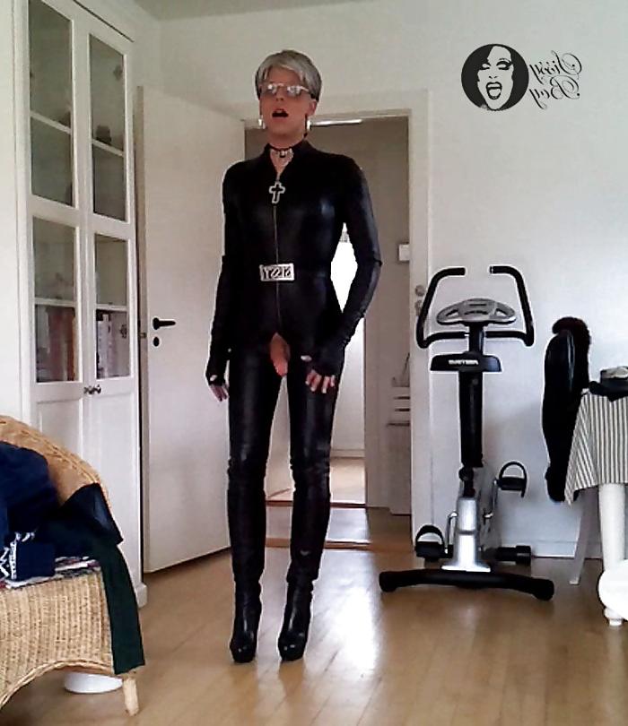 18P Sissy sexy leather catsuit