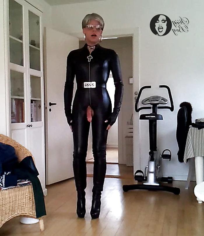 18P Sissy sexy leather catsuit