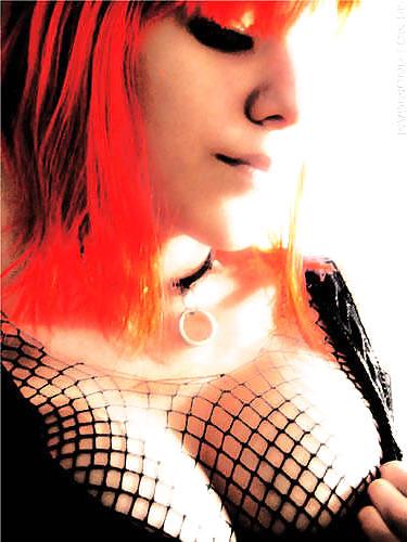 25P Goth Emo Babe