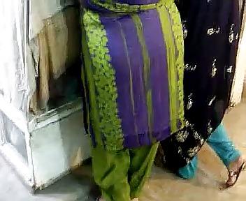 25P Indian Mature Aunty Ass