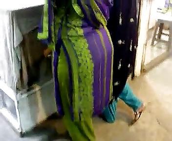 25P Indian Mature Aunty Ass