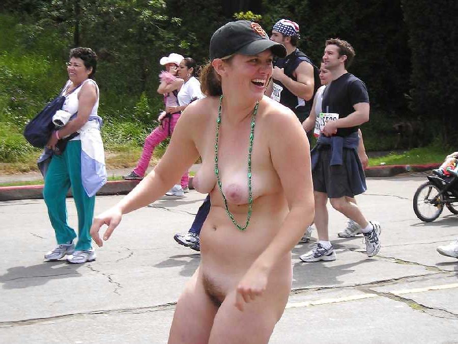 25P EXPOSED ALONE WHILE NAKED