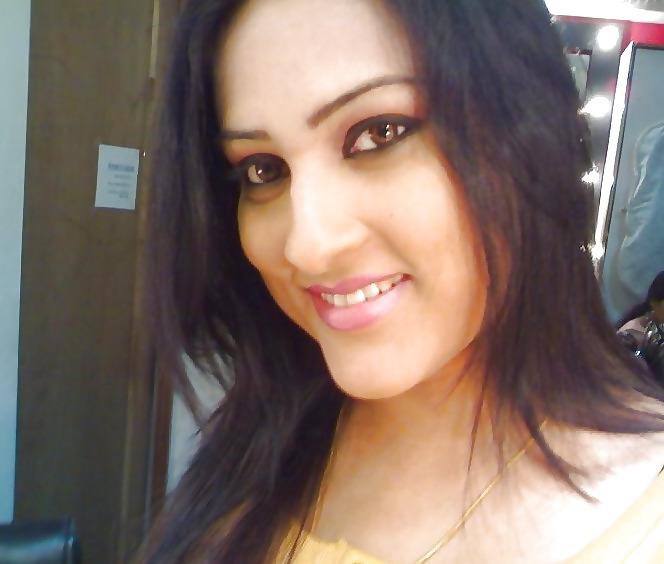 11P Hottest Pakistani Babes Fuckable MMMMMMMM...