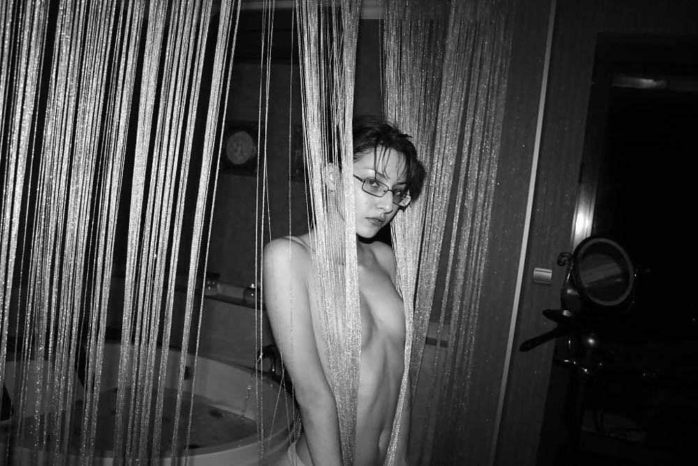 5P Nude photoshoot