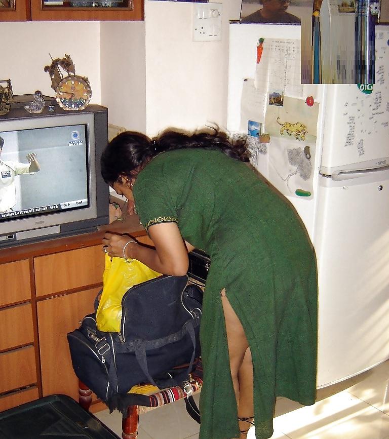 13P Indian aunty 100