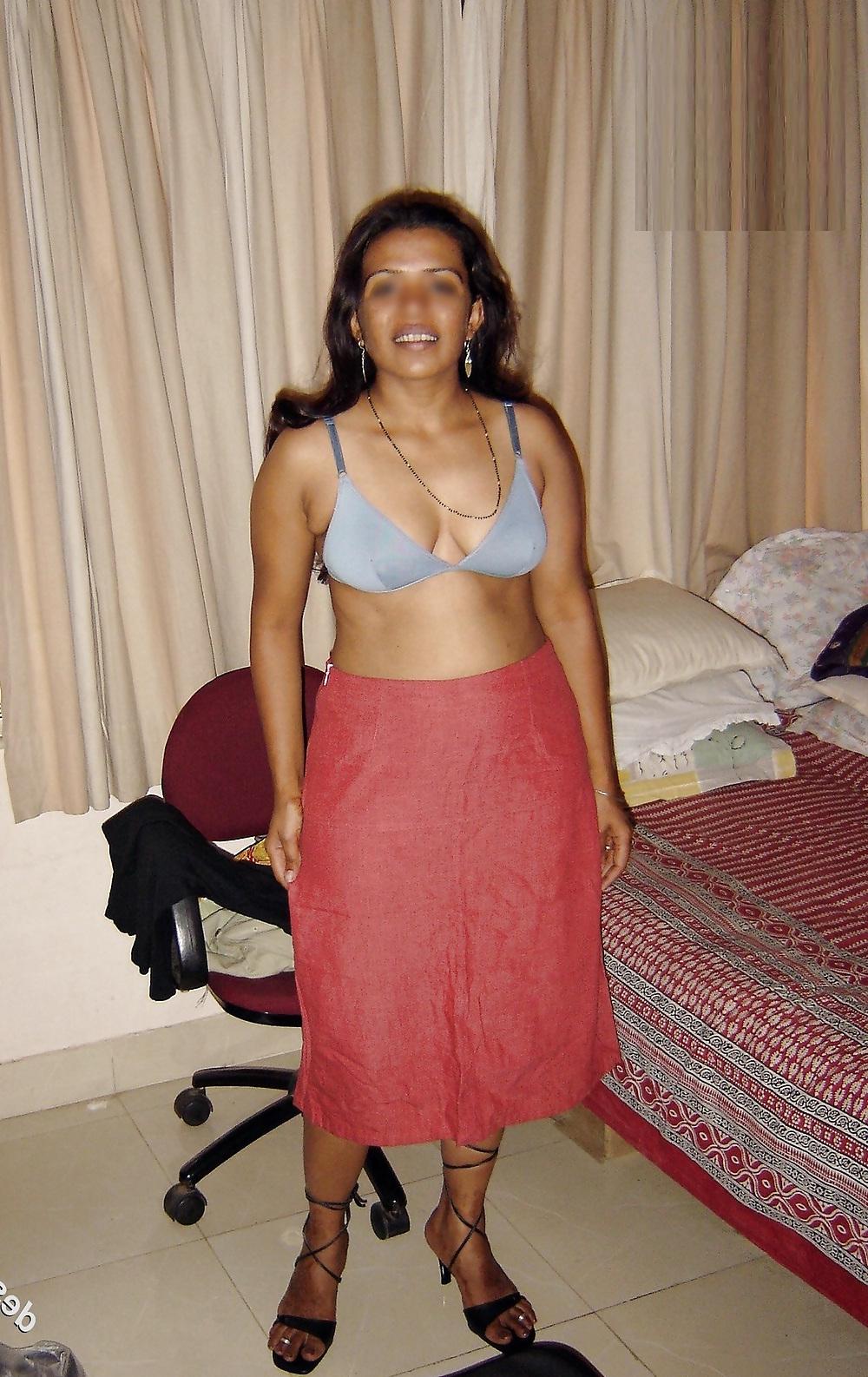 13P Indian aunty 100