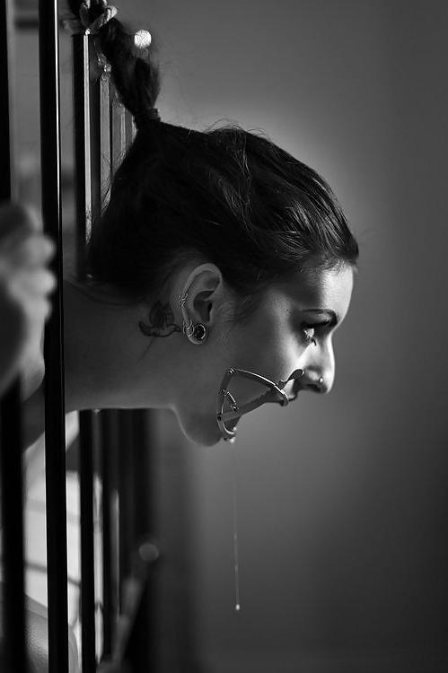 25P Maria Unchained - Bondage Submissive Sex Erotic