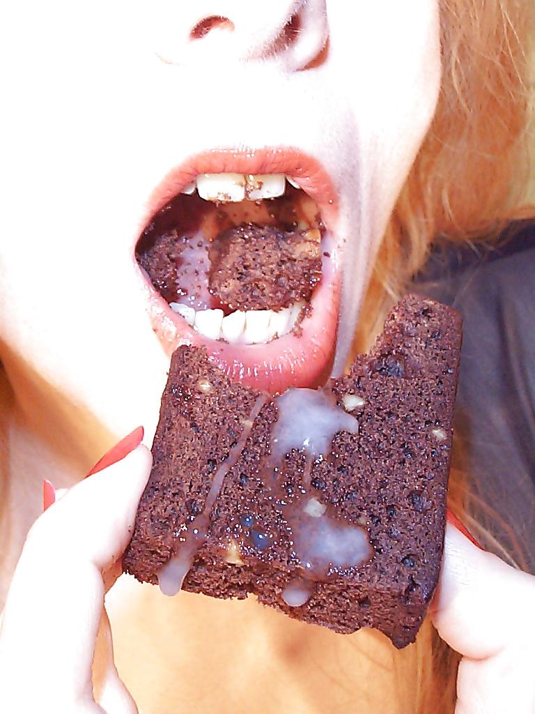 19P Cum Eating 