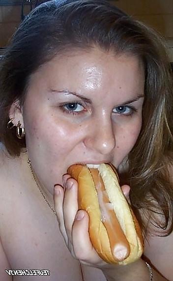 19P Cum Eating 