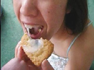 19P Cum Eating 