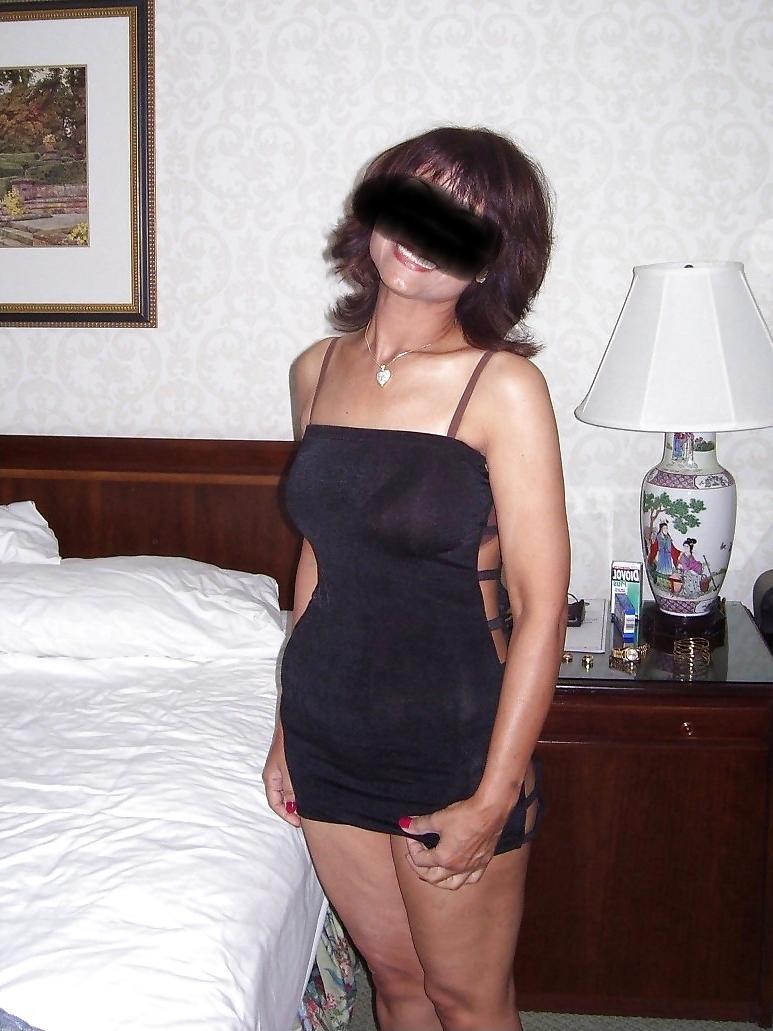 16P Egyptian Dark temptress