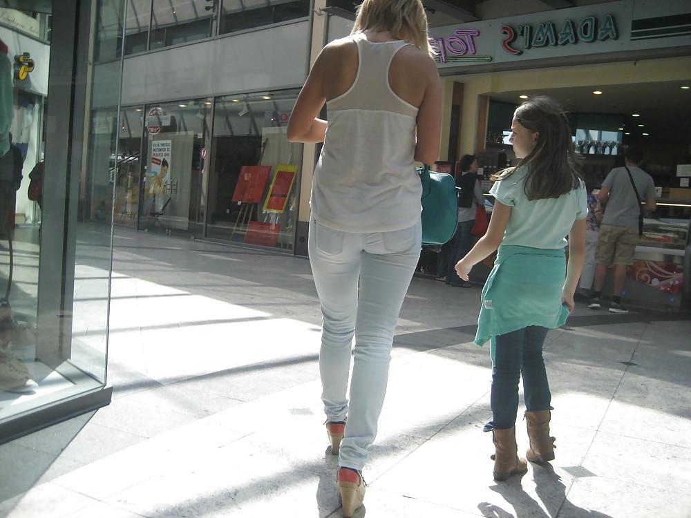 21P Babes in Public
