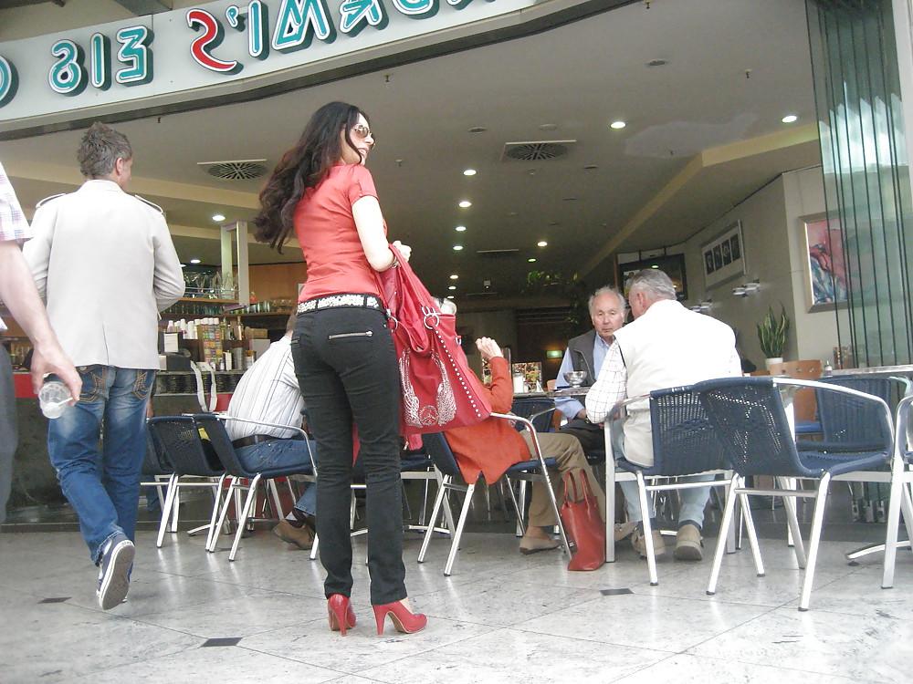 21P Babes in Public
